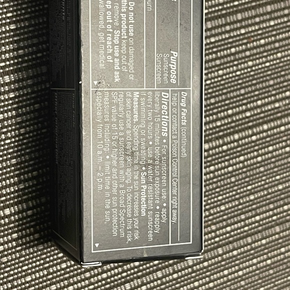 MAC Studio Fix Fluid Foundation, SPF 15, NW43 - 1 fl oz bottle - Picture 3 of 3